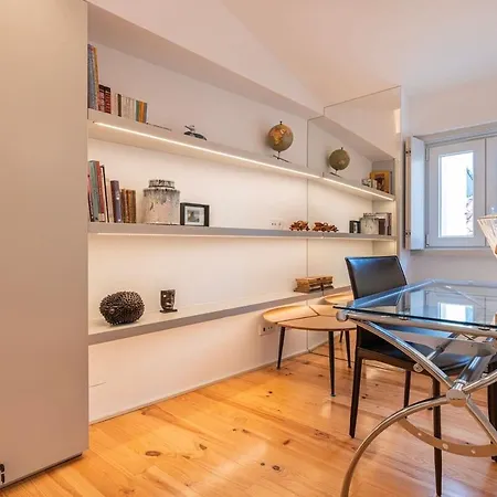 Condessa Iv By Innkeeper *